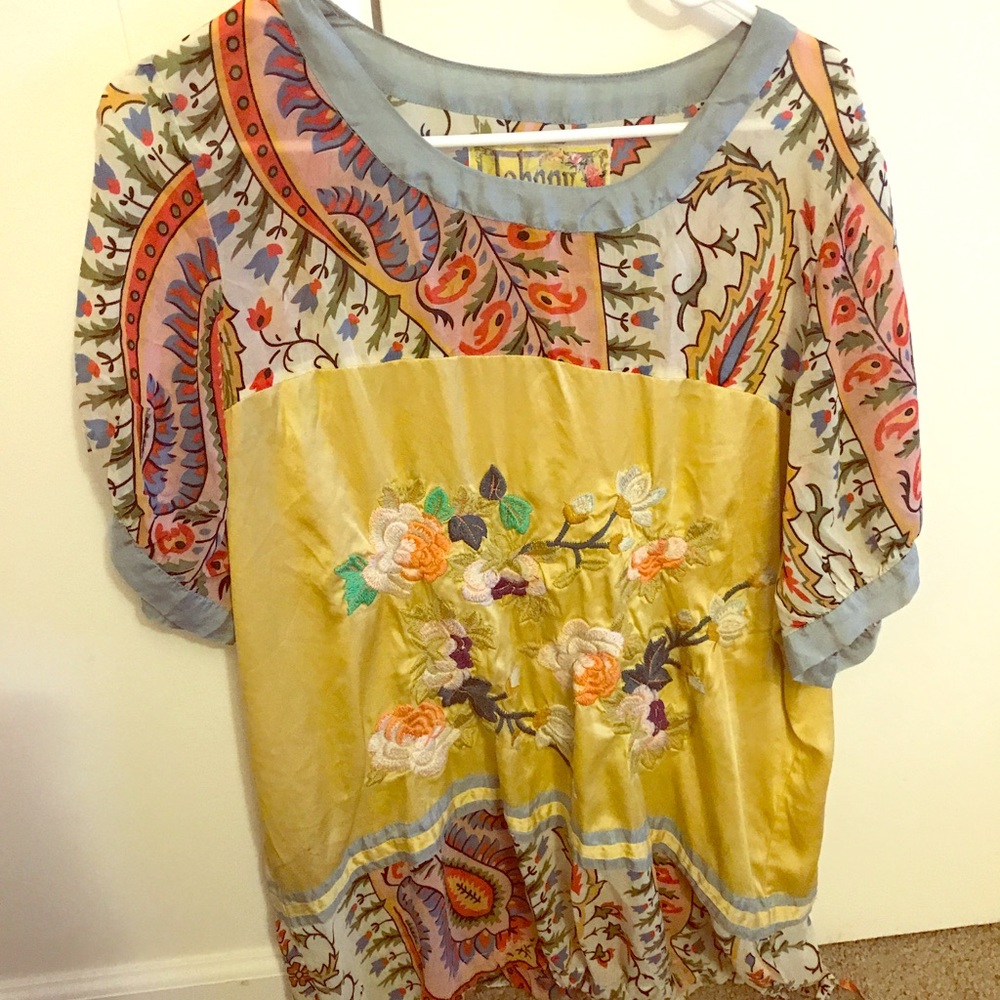 Johnny was silk shirt